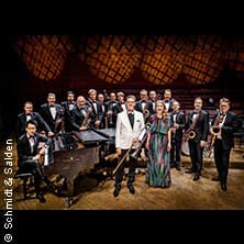 The World Famous Glenn Miller Orchestra - Swing Forever