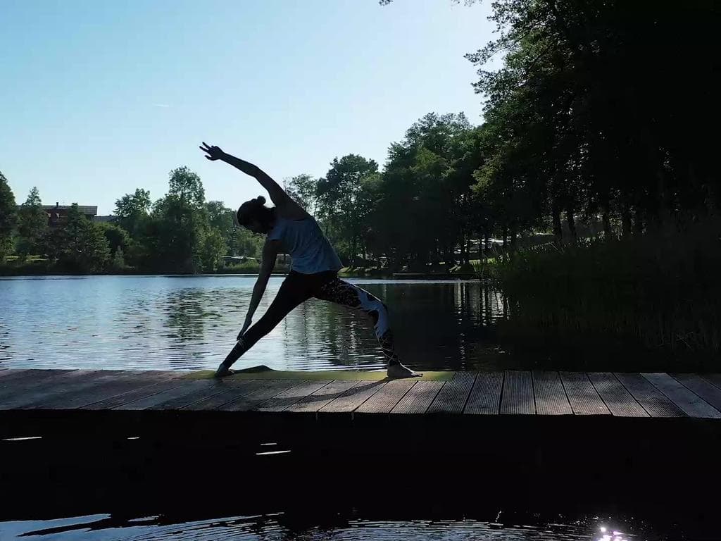 Yoga am Holzöstersee