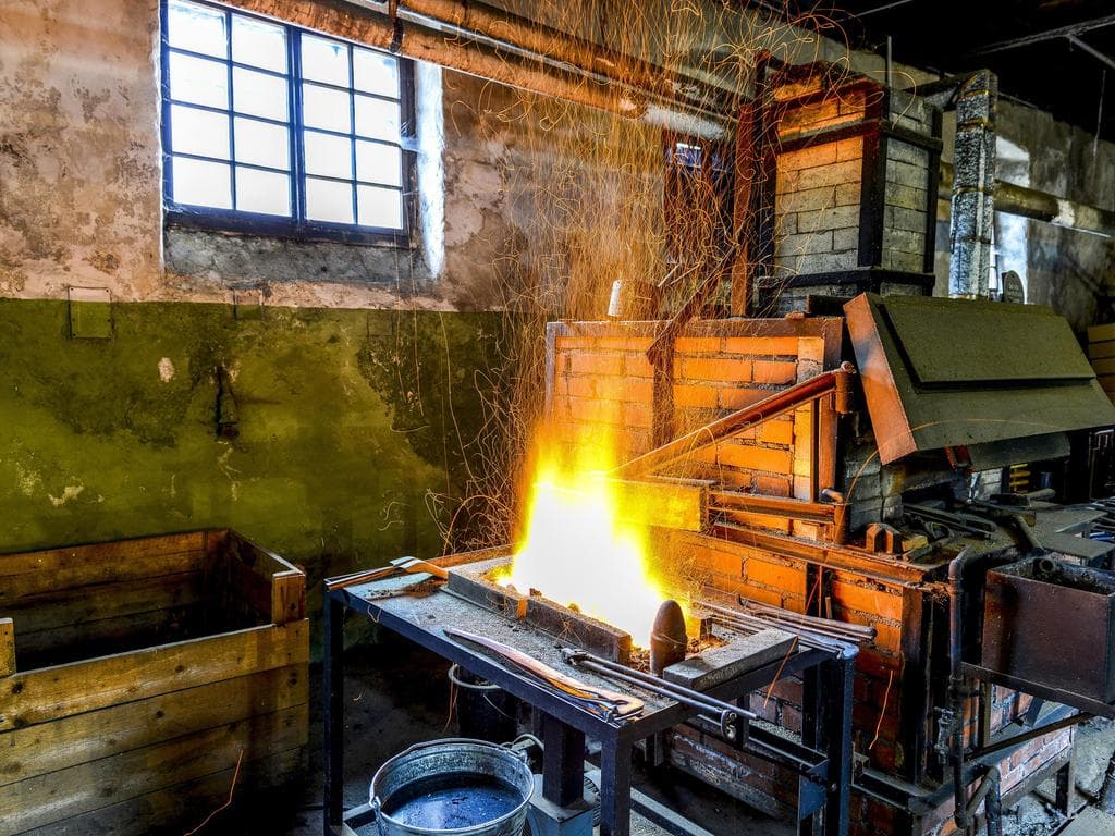 Schauschmieden im Sensenmuseum Geyerhammer