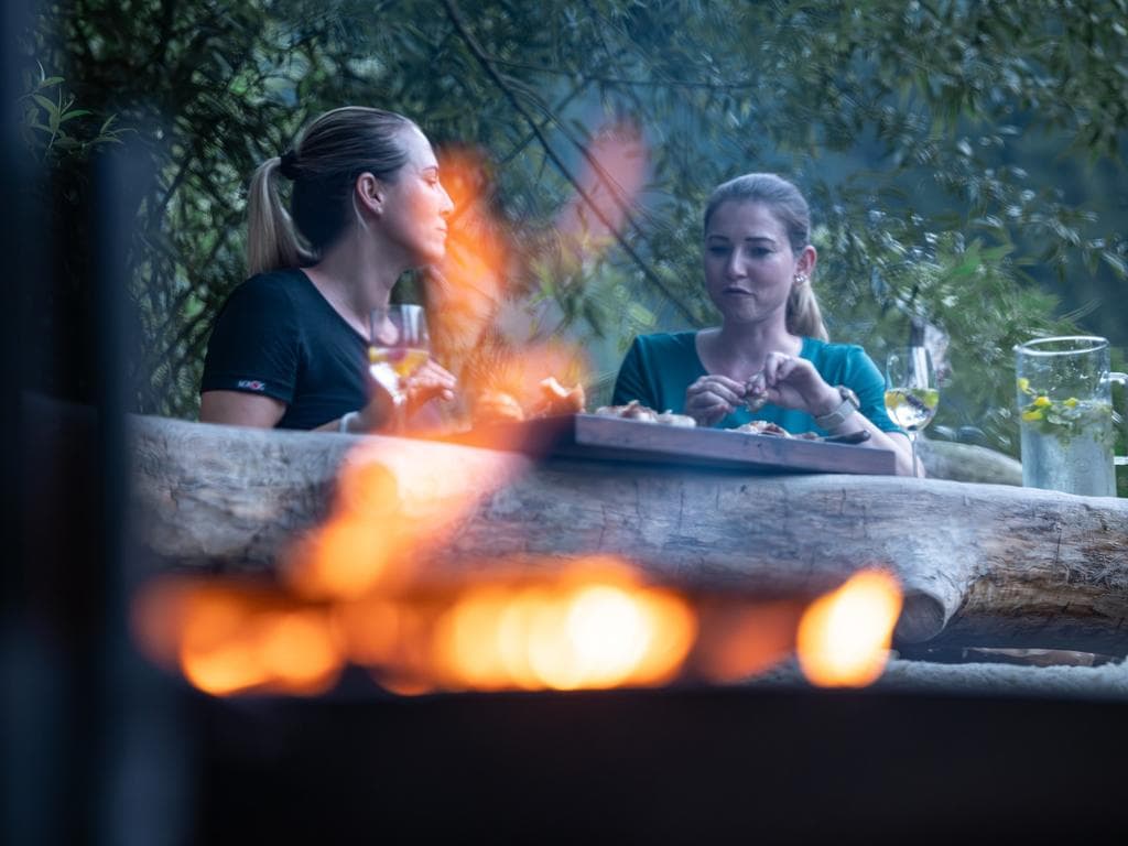 Sonnwendparty mit Sonnwendfeuer