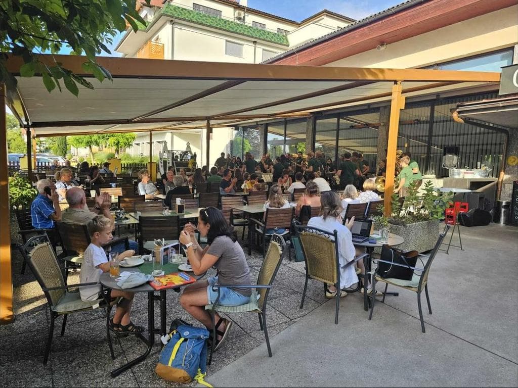 Dämmerschoppen im Gasthof Hotel Stockinger