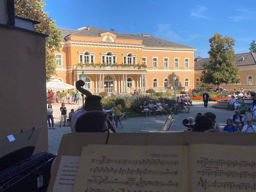 Sonntagskonzert Kurorchester - Von Kopf bis Fuß auf Musik eingestellt
