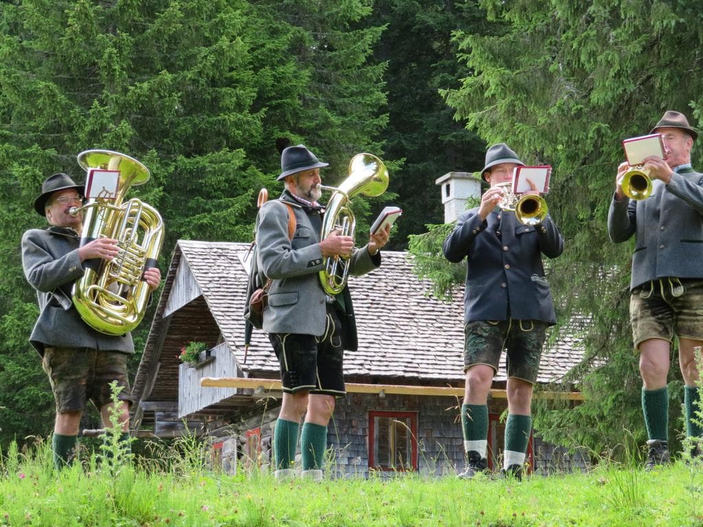 Klangwanderungen mit Betty Jehle