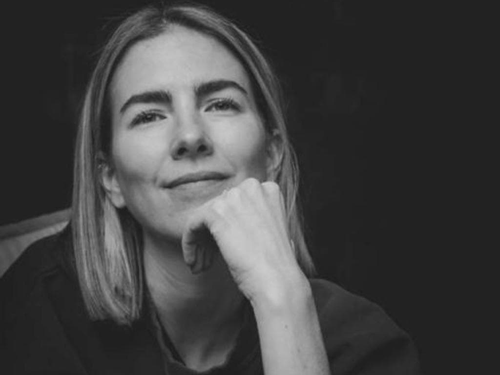 Ana María Caballero: Read the Room