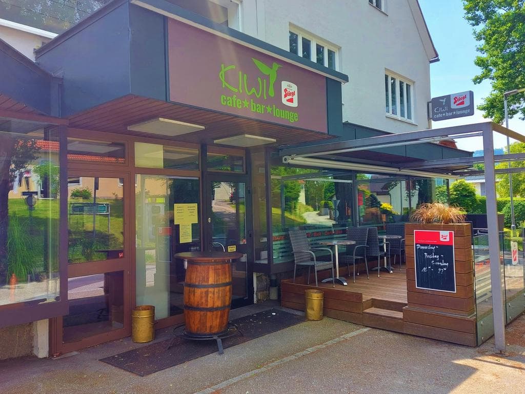 KIWI - Cafe Bar Lounge
