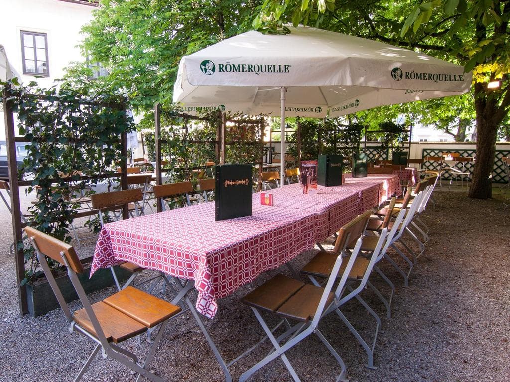 Schwechaterhof