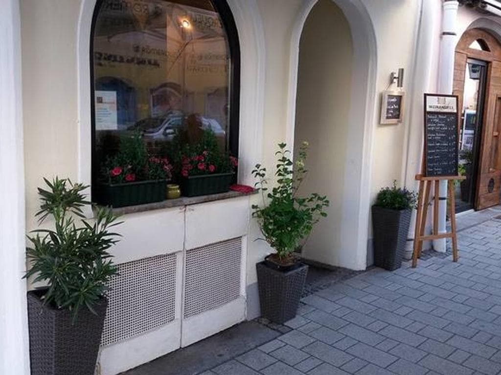 Prosecco & Herzblut Alm