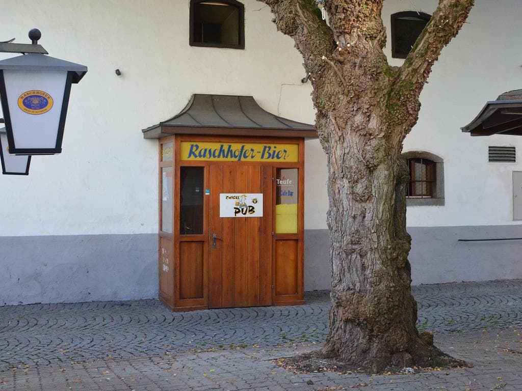 Zwickl Pub, Altheim