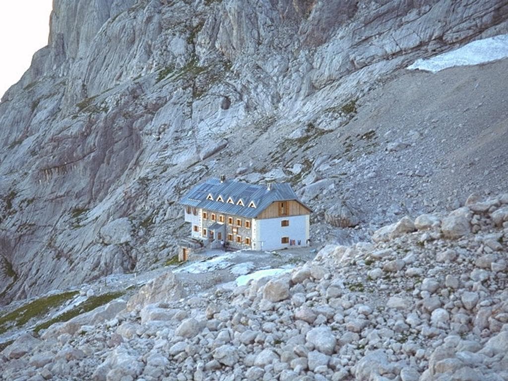 Adamekhütte