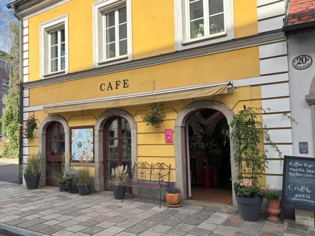 Dabang Cafe Linz