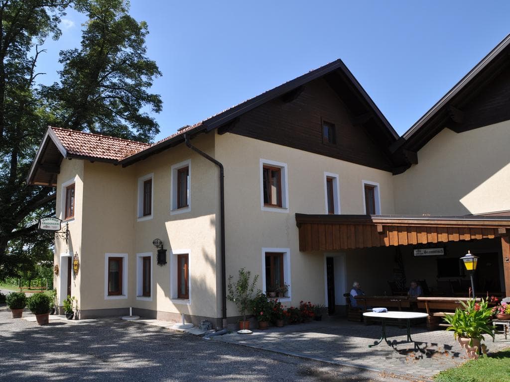 Gasthaus Gradinger, Mining