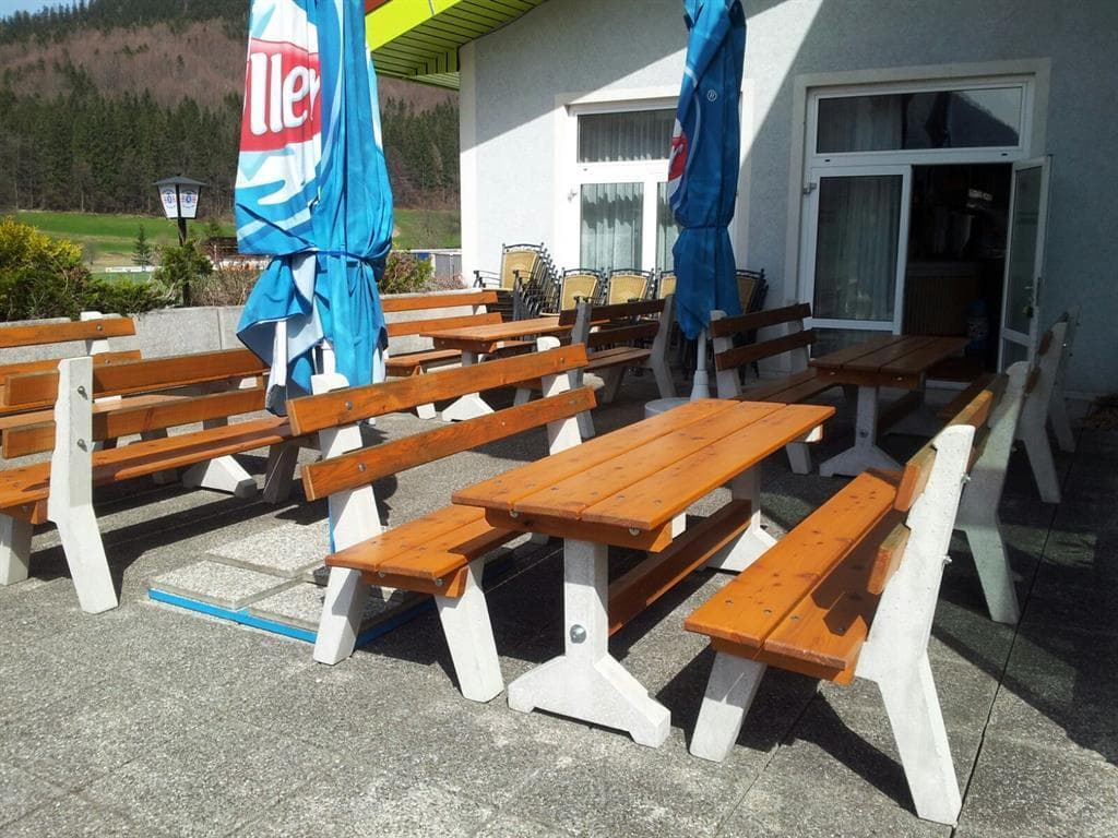 Stazis Cafe - Hallenbadbuffet