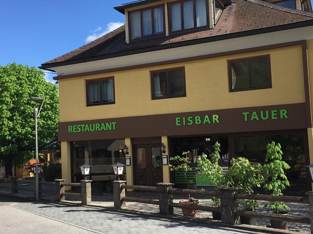 Restaurant Eisbar Tauer