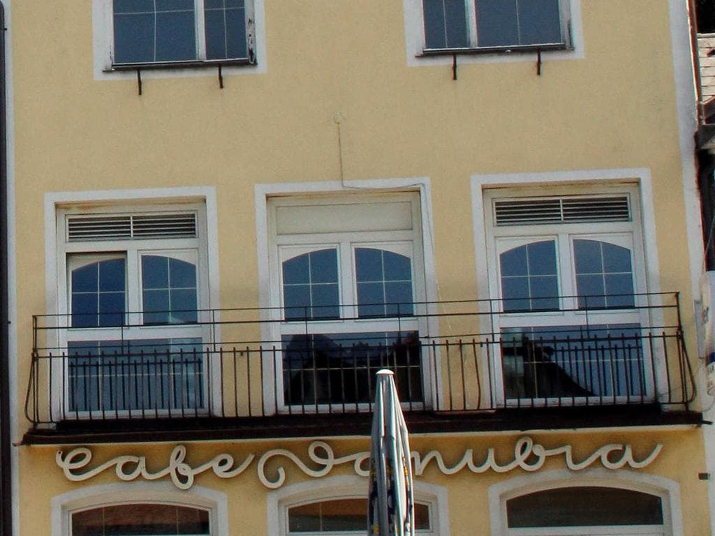 Pub-Cafe- Danubia - Anna Grasser