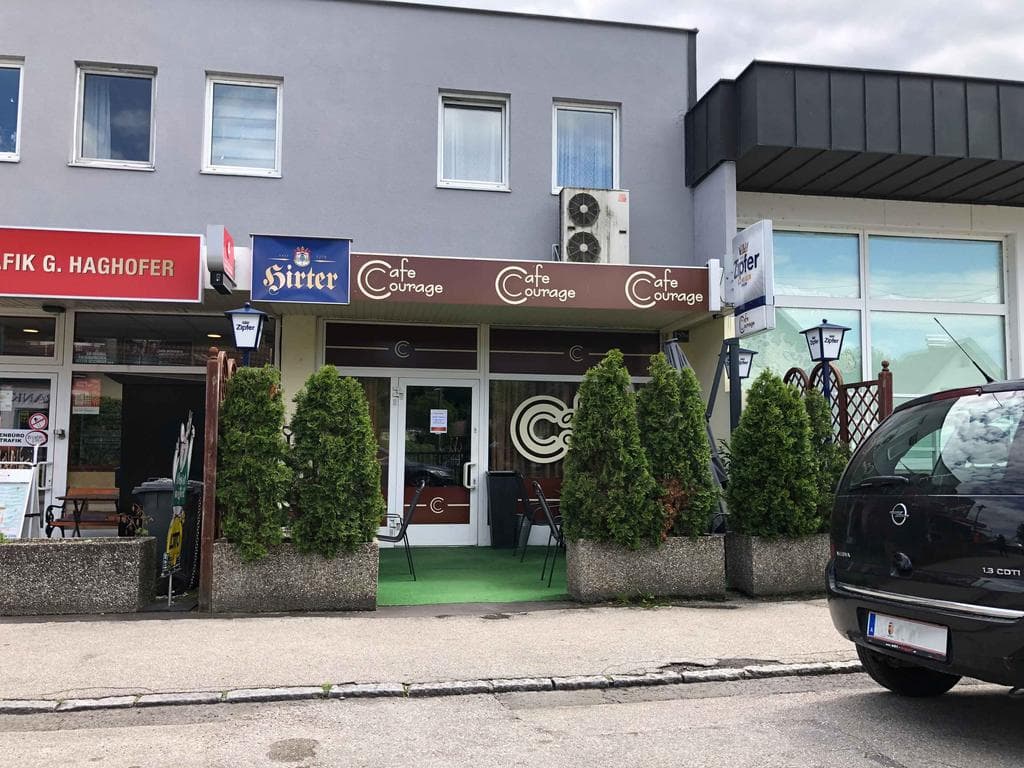 Café Courage