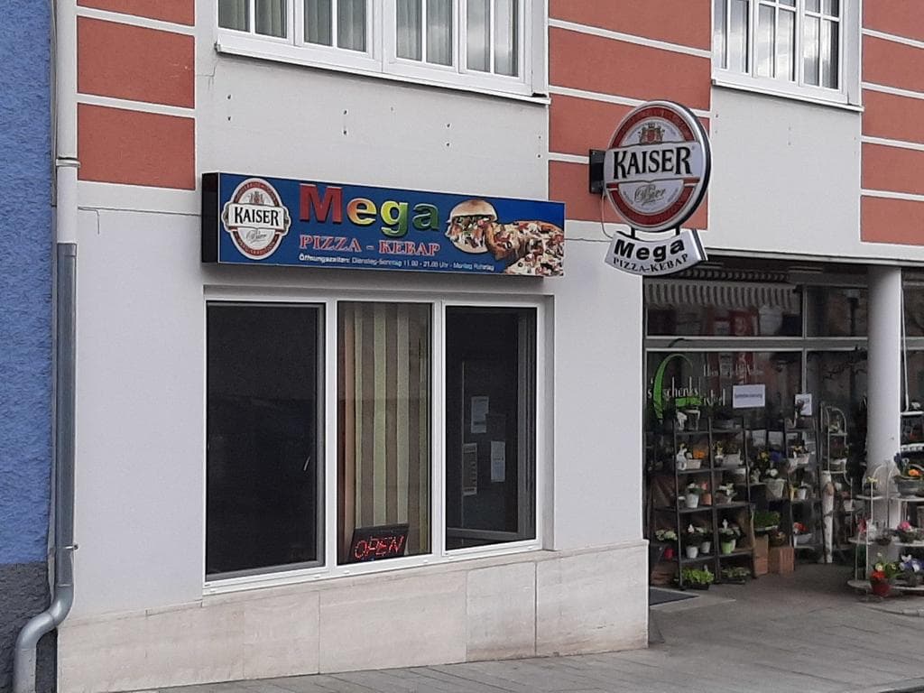Pizzeria Kebab MEGA Italienische und griechische Spezialitäten