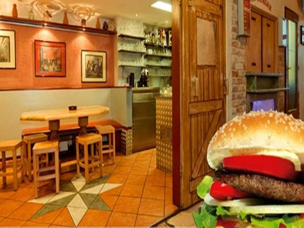 Moonlake Burger