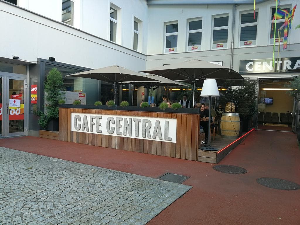 Cafe Central