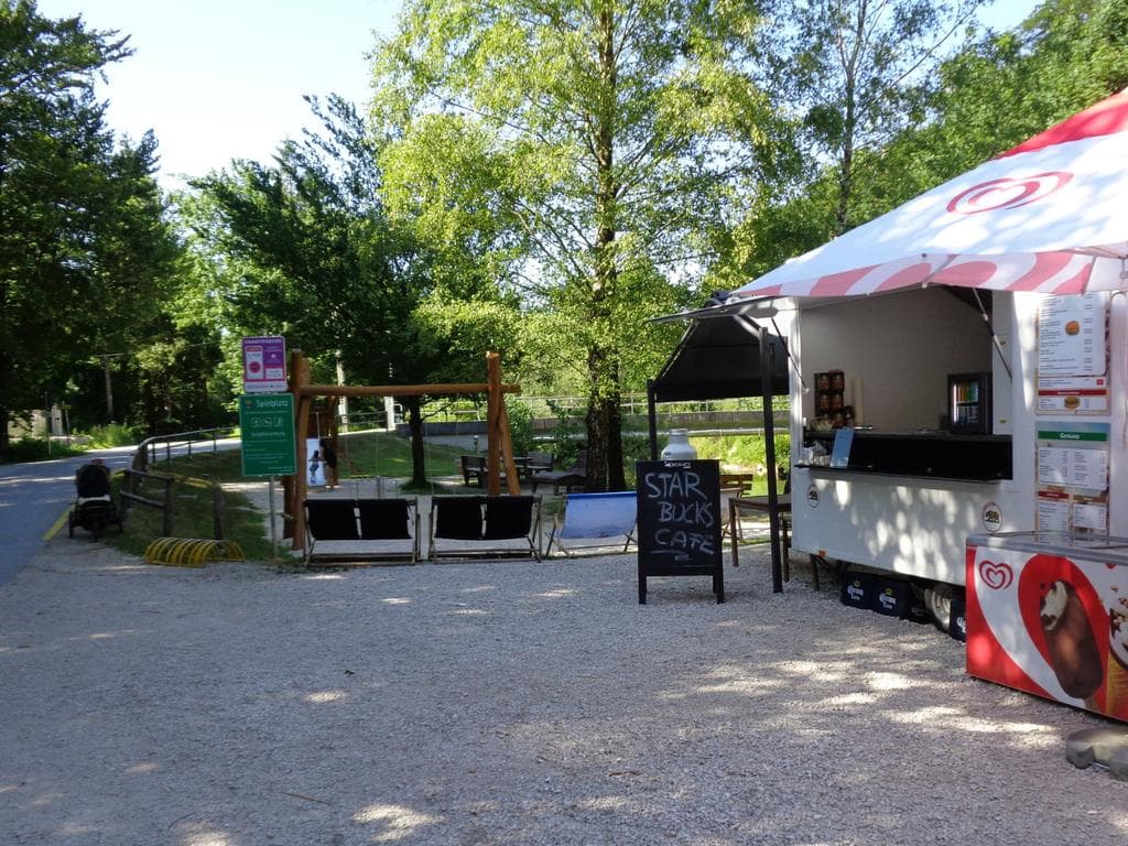 Californication Foodtrailer Nixenfallparkplatz
