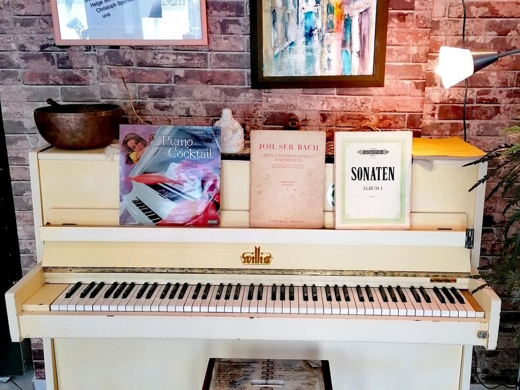 KÖRNDL Piano