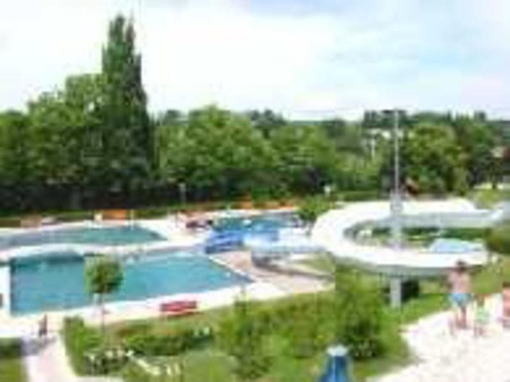 Tiki's Beachbar im Freibad