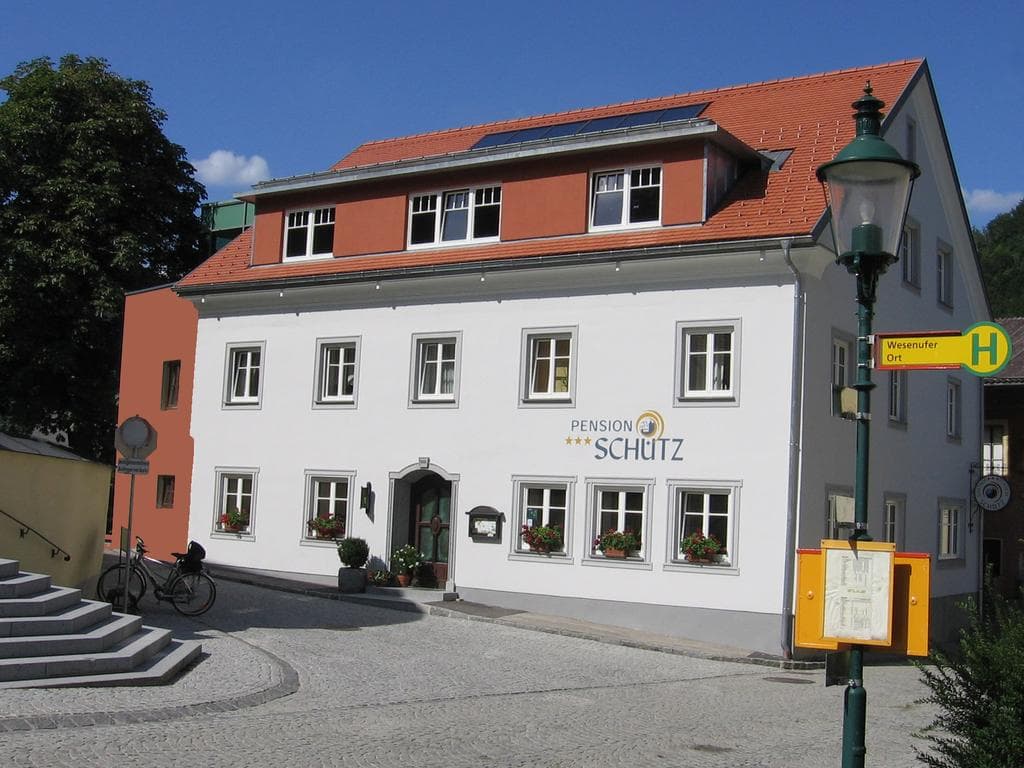 Gasthof-Pension Schütz***