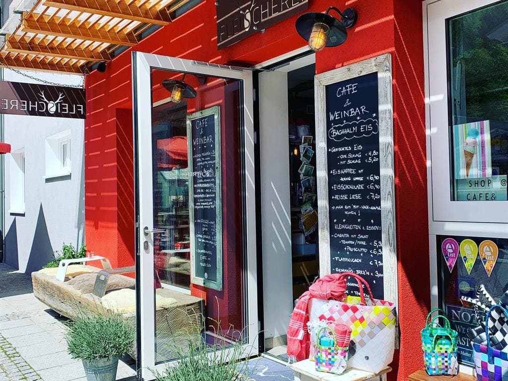Fleischerei – Cafe, Apartments & Shop