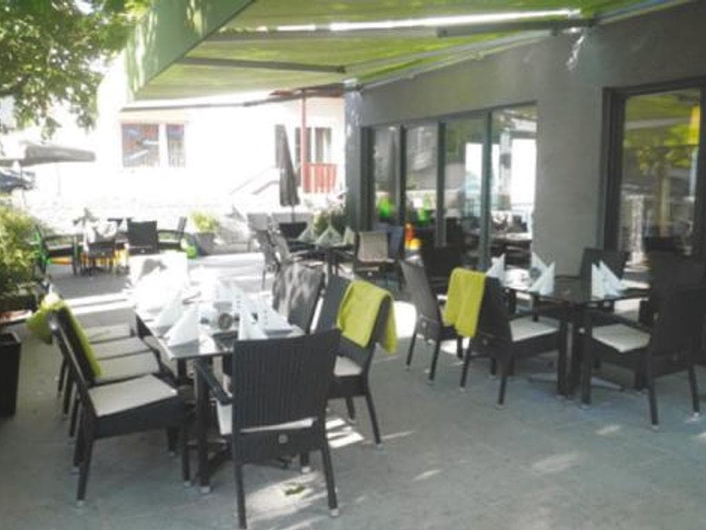 Heidi's Café + Catering