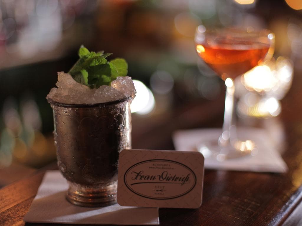 Frau Dietrich - Cocktailbar